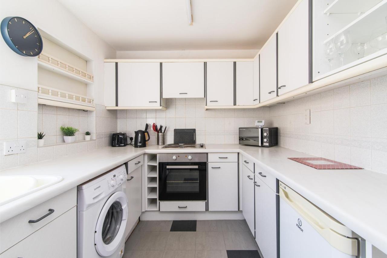 Characterful 2 Bed Apartment - Spacious & Comfy Castle Donington Ngoại thất bức ảnh