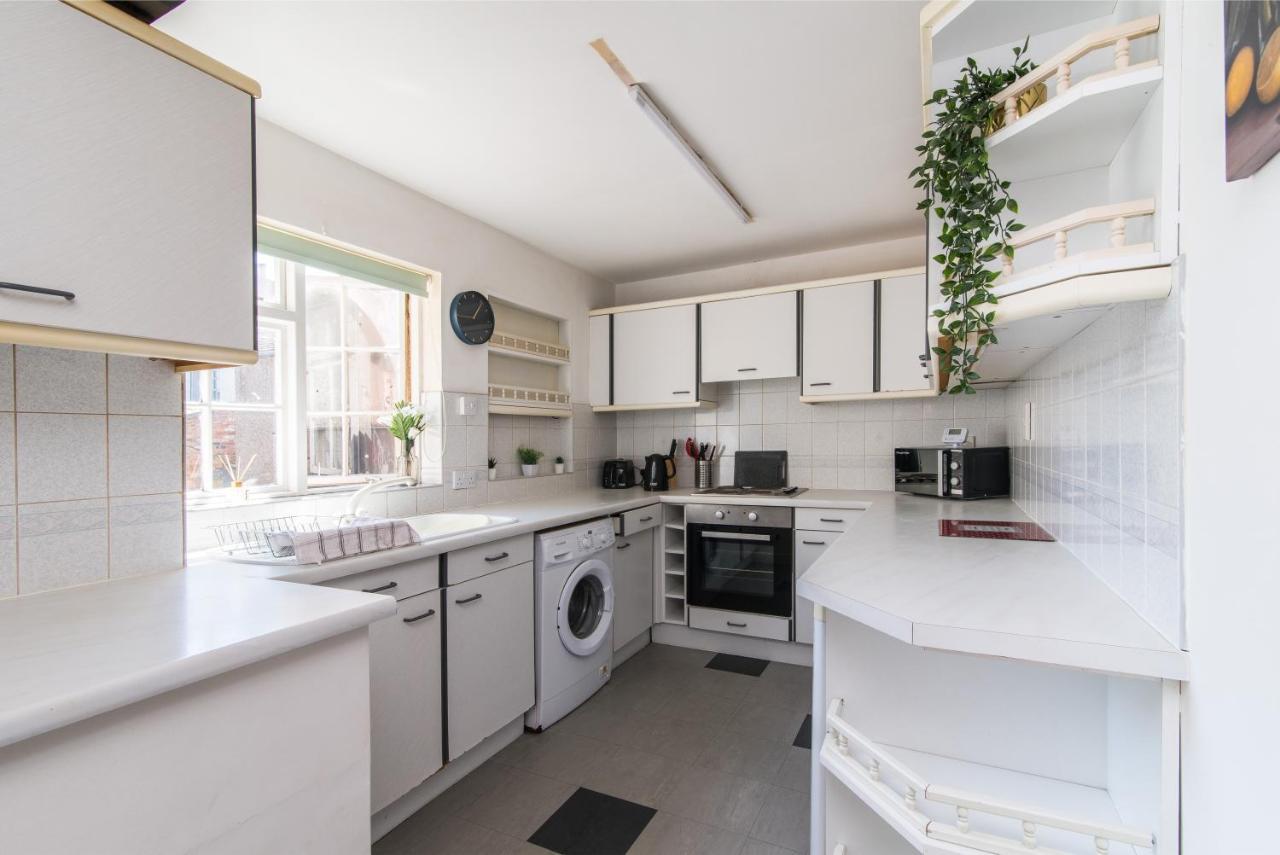 Characterful 2 Bed Apartment - Spacious & Comfy Castle Donington Ngoại thất bức ảnh